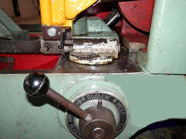 фото механической ножовки 872М